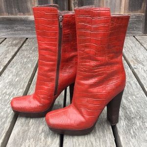Dollhouse "Virginia" Platform Heeled Leather Boots